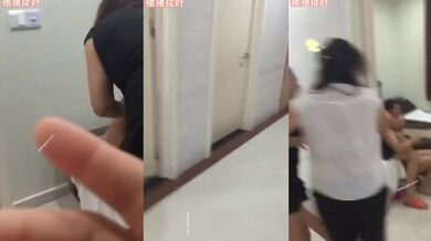 抓奸集锦-特精甄选第一现场街头扭打吃瓜围观 赤裸裸床上被逮还有被割屌的 各色良家女神狼狈瞬间 (240)